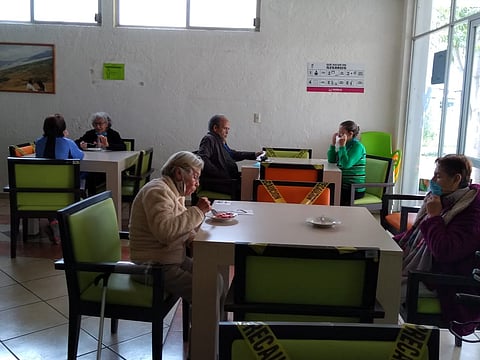 Se reforzaron las acciones del filtro sanitario para los adultos mayores y personal(Foto: cortesía)