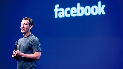 Los demandantes alegan Zuckerberg compra empresas que son competencia directa de Facebook (Foto: LifeBoxset)