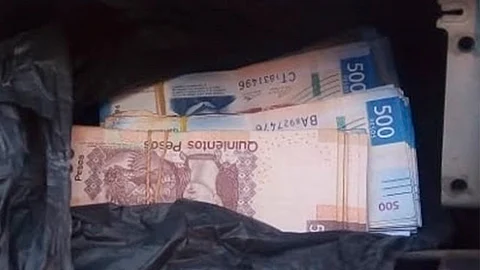 Les encontraron una bolsa con 348 billetes de denominación de 500 pesos (Foto: cortesía)