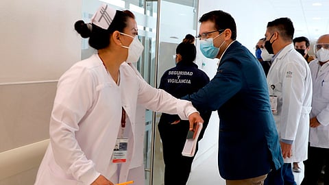 Se espera la llegada de más de 600 médicos (Foto: IMSS)