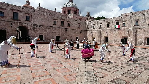 Algunas escuelas de música han continuado con sus ensayos desde casa y con algunos ensayos presenciales, siguiendo las medidas sanitarias correspondientes (Foto Archivo)