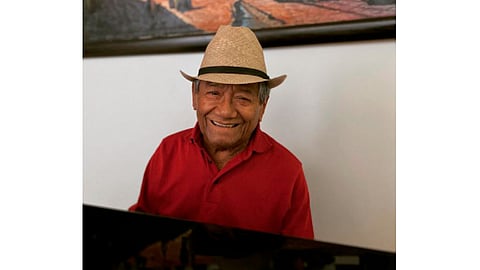 Manzanero, de 85 años de edad, está estable (Foto: IG/armandomanzaoficial)