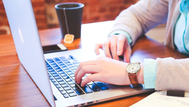 El registro de los beneficiarios del asegurado también puede hacerse a través de la plataforma en línea del Instituto (Foto Pixabay.com)