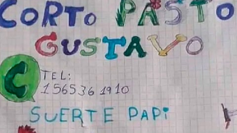 La niña se dio cuenta de la desesperación de su padre por no conseguir empleo y de esta manera lo ayudó (Foto Twitter: @Wallychoo)