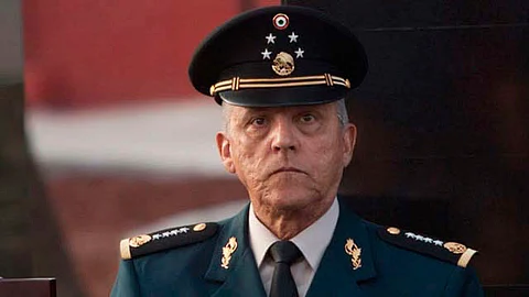 Salvador Cienfuegos fue detenido el 15 de octubre de 2020, por agentes policiacos de la DEA, en el aeropuerto de la ciudad de Los Ángeles, California (Foto: archivo)
