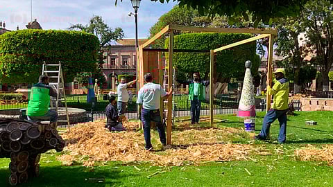 Planean mantener las esferas colgantes en la cerrada de San Agustín (Foto: Marco Santoyo)