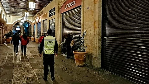 La mayoría de los establecimientos del primer cuadro de la ciudad acataron el acuerdo (Foto: Red 113)