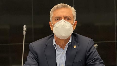 Este lunes, el senador oficializó su precanditadura para el próximo proceso electoral en Michoacán (Foto FB: Senador Cristóbal Arias)