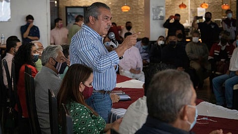 Morón Orozco se reunió en el municipio de Zamora con diputados y militantes de Morena (Foto: cortesía)