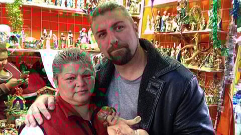 Fue hace unos años cuando en redes sociales se hizo viral un video en el que una figura de yeso del niño Jesús bailaba de lado a lado (Foto Facebook: Rolando Avila)