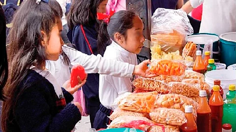 Las cooperativas deberán ofrecer alimentos nutritivos al alumnado e incluir frutas y verduras (Foto: gob.mx/)