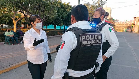 La comisionada de Seguridad Ciudadana, Julisa Suárez, supervisa la operación de las Redes a fin de garantizar la atención a los reportes de emergencia de la población (Foto Cortesía)