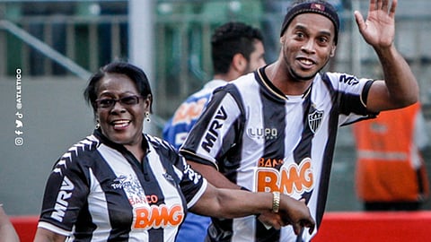 Muere de Covid-19 la mamá de Ronaldinho