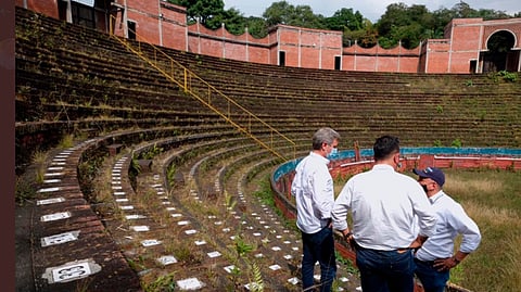 La plaza de toros en Colombia se convertirá en megavivero (Foto Twitter: @CarlosECorreaE)