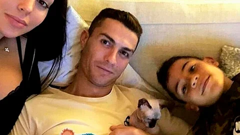 El felino es de raza esfinge (Foto: @Cristiano)