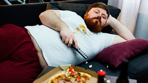 El tiempo frente a la pantalla se podría invertir en hacer ejercicio (Foto: freepik.es)