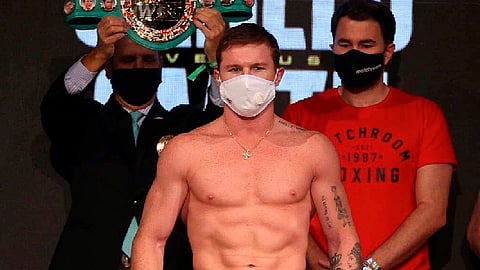 Los jaliscienses y turistas pueden observar a la figura en el “Canelo” y apreciar del talento de Piña y Stafer (Foto Facebook: Radostin Nedelchev)