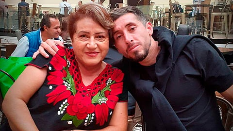 Muere madre de Héctor Herrera a causa de Covid-19