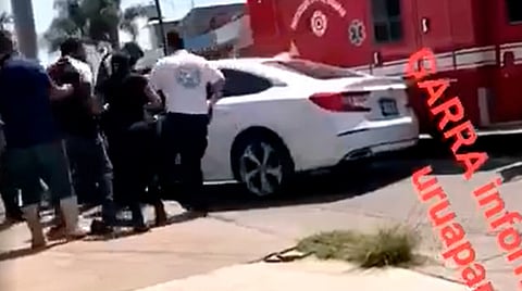 Primeros reportes informan que un automovilista fue asesinado en Uruapan (Fotograma: La Vecindad Informa spartanos)