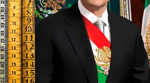 Vicente Fox mide 1.92 metros y Felipe Calderón 1.69 (Foto: Especial)