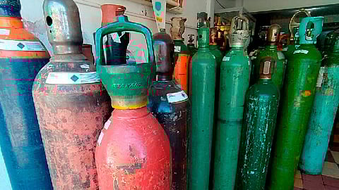 Personal de la FGE aseguró 14 tanques de oxígeno (Foto ilustrativa: archivo)