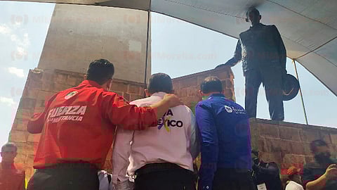 El monumento al general Lázaro Cárdenas fue el escenario donde este domingo liderazgos de los tres partidos políticos se reunieron públicamente (Foto: Sayra Casillas)