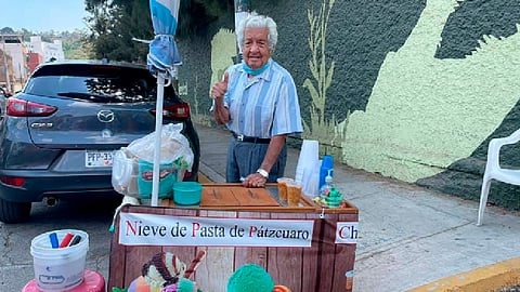 Se encuentra en la puerta trasera del Zoológico de Morelia (Foto FB: Edu Zá)