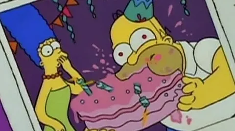 "Huesos" o "Ayudante de Santa", el perro de la familia, cumple años el mismo día que Homero