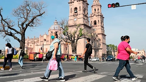 De las cinco mil 768 defunciones, en Morelia se registraron mil 594 en lo que va de la pandemia (Foto TW: @SALUDMICH)