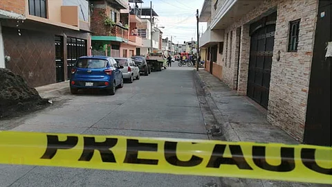 Los elementos de Seguridad Pública acordonaron para preservar posibles evidencias (Foto: RED-113)