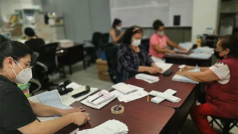 El objetivo de que durante esta pandemia por Covid-19, esté garantizada su quincena devengada (Foto Archivo)