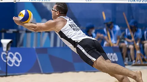 Ante sus similares de Brasil fueron derrotados los mexicanos 2-0 (21-14 y 21-13) (Foto: COM)
