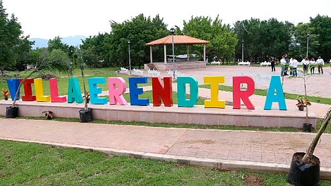 Se realizó la reconstrucción de la pérgola y la construcción de jardineras en la plaza pública de la cabecera municipal (Foto: cortesía)