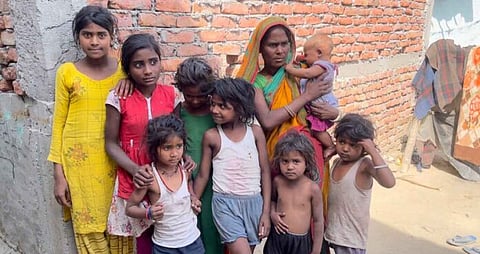 Prabha Devi with her children / Photo – Meena Kotwal, The Mooknayak