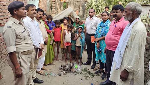 District Administration with Prabhadevi. Photo- Meena Kotwal, The Mooknayak