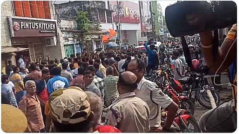 संस्कृति को नुकसान पहुंचाने के नाम पर हिंदू संगठनों ने अंबेडकरवादी लोगों पर किया हमला! (Photo Credit- Twitter)