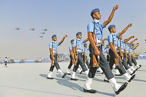 अग्निवीर के 4 साल की नौकरी के बाद स्थायी होने की संभावना अफसरों की दया पर निर्भर होगी!