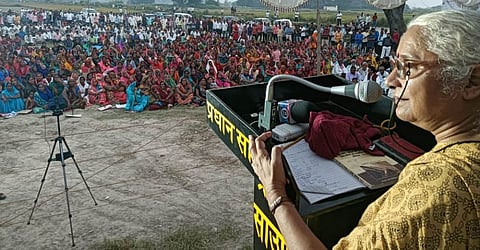 किसानों-मजदूरों की जमीन छीनकर पूंजीपतियों के लिए एयरपोर्ट बना रही है यूपी सरकार: मेधा पाटकर