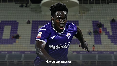 Willy Gnonto in action for Fiorentina ahead of their empty home stadium
