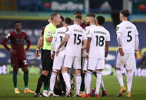 'Lucky' – Sky pundit & former PL official claim ref got big call wrong in Leeds v Wolves clash