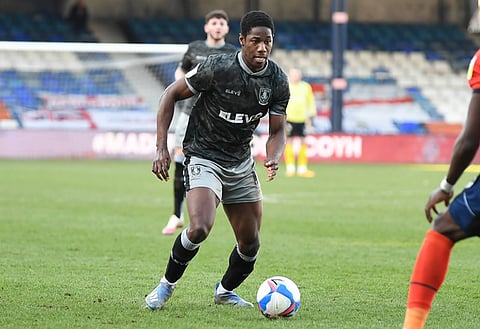 Leeds flutter their eyelids at Sheffield Wednesday defender Osaze Urhoghide
