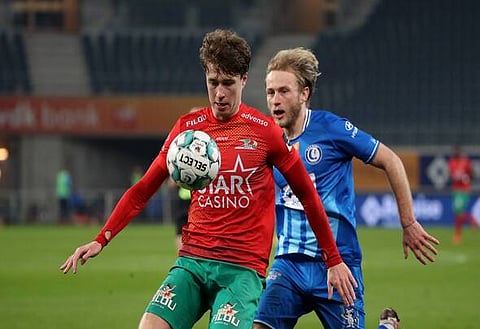 GENT, BELGIUM - MARCH 08: Jack Hendry of KV Oostende battles for the ball with Roman Bezus of KAA Gent during the Jupiler Pro League match day 29 between KAA Gent and KV Oostende on March 08, 2021 in Gent, Belgium. Photo by Vincent Van Doornick/Isosport PUBLICATIONxNOTxINxNED x11036227x Copyright: