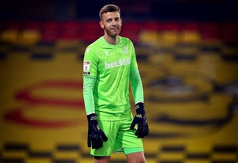 Leeds United enquire over Southampton goalkeeper Angus Gunn