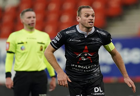 De Bock finishes loan spell, should be bombed out of Leeds United by Marsch