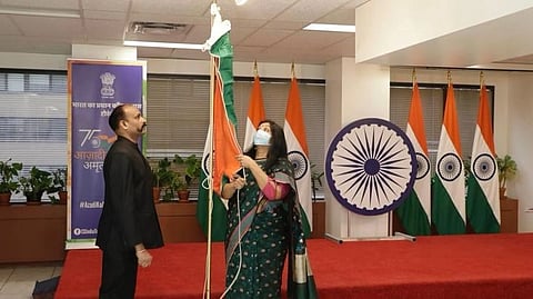 Consul General Apoorva Srivastava unfurling the Indian National Flag.