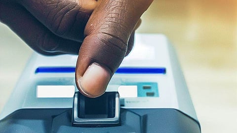 USCIS extends suspension of form I-539 biometrics till September