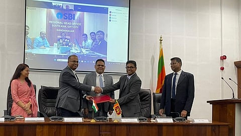 Officials from Indian and Sri Lankan signing the Amendment Agreement for the $1 billion credit facility extension.