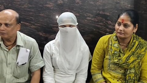 Mathura Student Blackmailing Case: Student Attempts Suicide, Social Workers Save Her Life