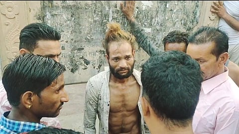 Mathura Mansi Ganga Devotees Cash and Mobile Stolen During Holy Dip