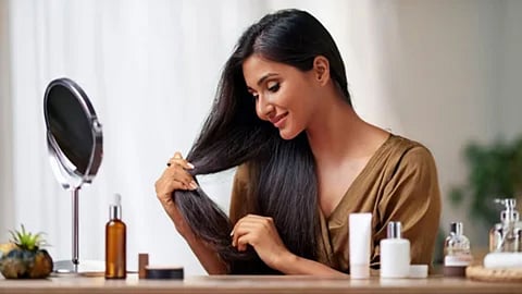 festive hair care styling tips frizz free smooth hair rrs05